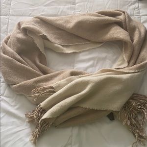 NWOT H&M Scarf